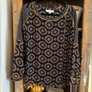 LOFT long sleeve pattern blouse